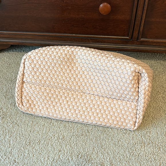 woven tote used - Picture 5 of 5